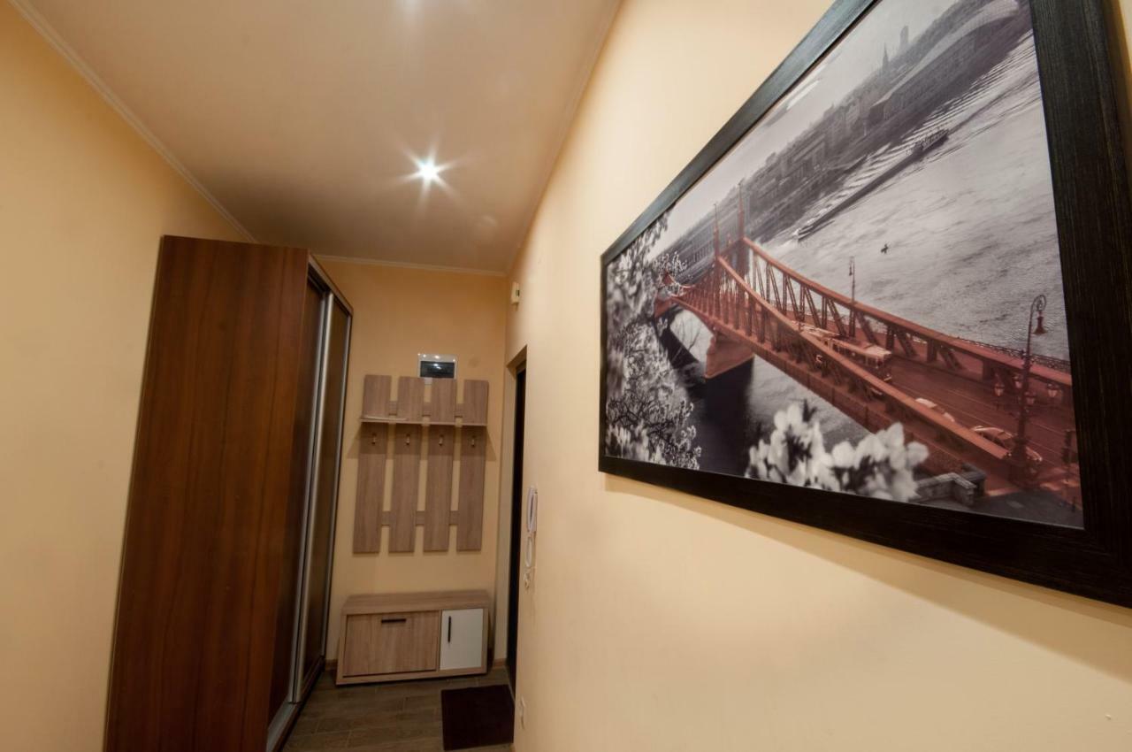 Wonderful Flat On City Center Ujgorod Dış mekan fotoğraf